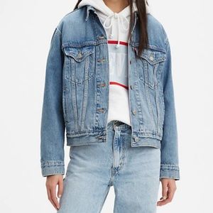 Levi’s ex boyfriend trucker jean jacket